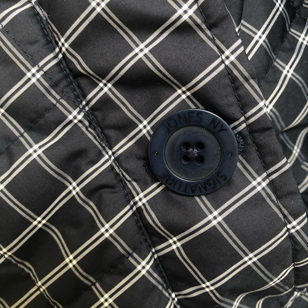 Jones NY EUC Lightweight Quilted Plaid Jacket - M - Picture 3 of 6